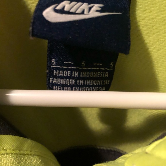 Nike jacket - Picture 2 of 4